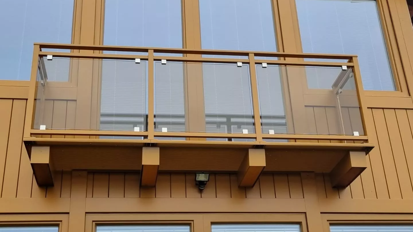 AM Balkone, Handläufe AM Balkone, Handläufe